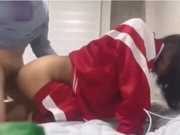Anh trai loạn luân em gái mới đi học về