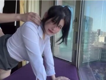 Chịu không nỗi với thư ký của sếp